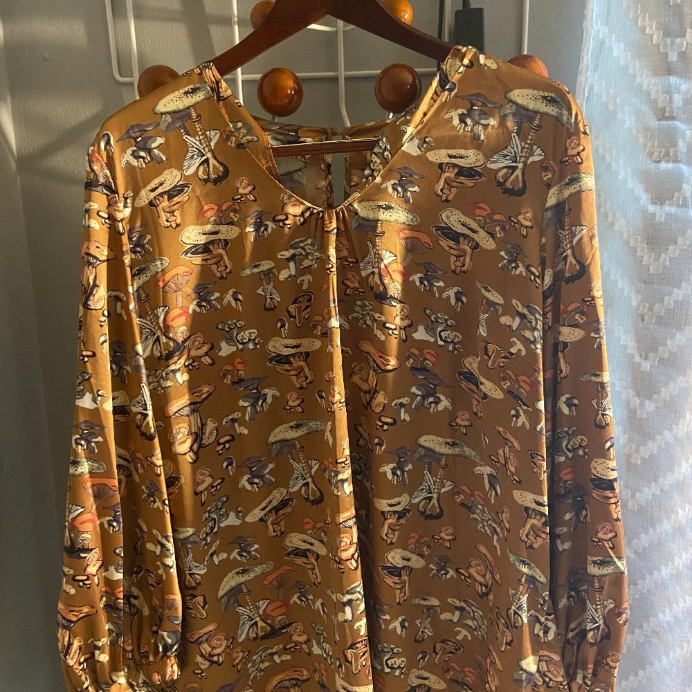 Melissa McCarthy Seven7 Mushroom Print Blouse 3X